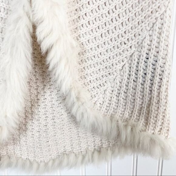 Love Token Danielle Rabbit Trim Knit Sweater Vest Cream Beige Luxury Size Small - Picture 5 of 10
